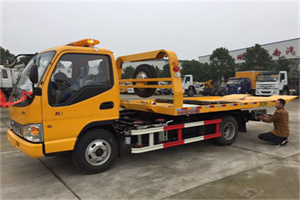 积水潭哪里有拖车服务